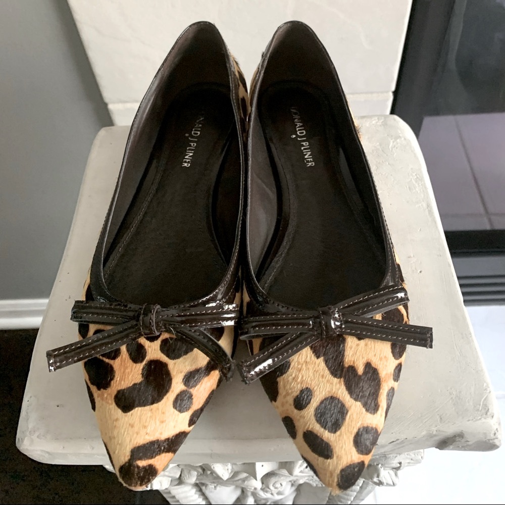 EUC Donald J Pliner leopard print flats.Sz.8.5 - Picture 1 of 9
